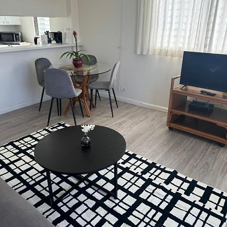 1508- Heart Of Waikiki With Kitchen-Free Parking-King Bed-Corner Unit Appartement Honolulu Buitenkant foto