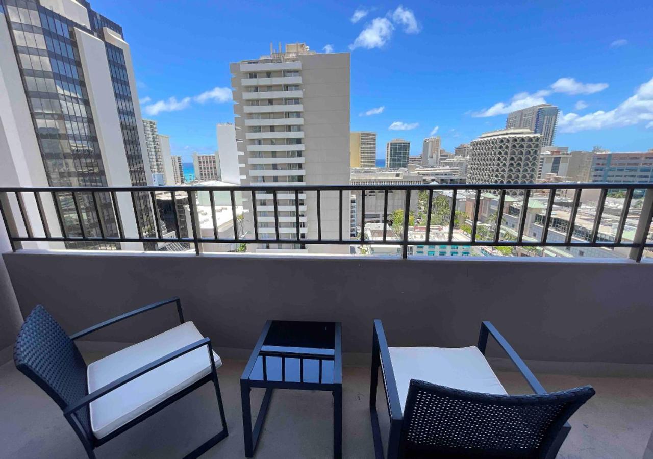 1508- Heart Of Waikiki With Kitchen-Free Parking-King Bed-Corner Unit Appartement Honolulu Buitenkant foto