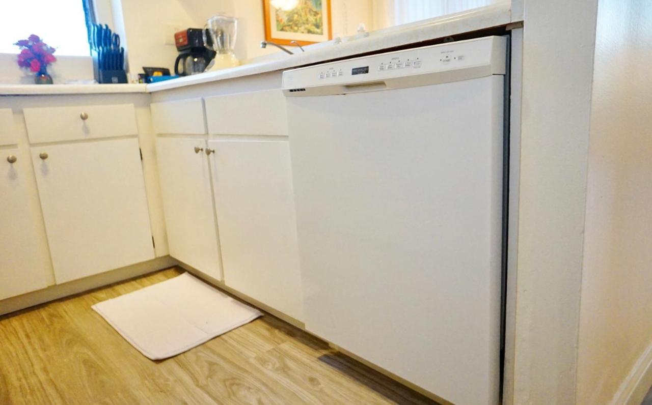 1508- Heart Of Waikiki With Kitchen-Free Parking-King Bed-Corner Unit Appartement Honolulu Buitenkant foto